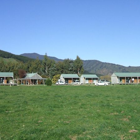 Smiths Farm Holiday Park Linkwater Exteriér fotografie